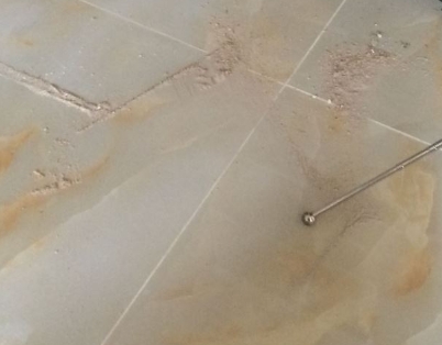 海珠瓷砖空鼓维修公司分享粘合剂选择不当在瓷砖铺贴过程中可能导致以下问题